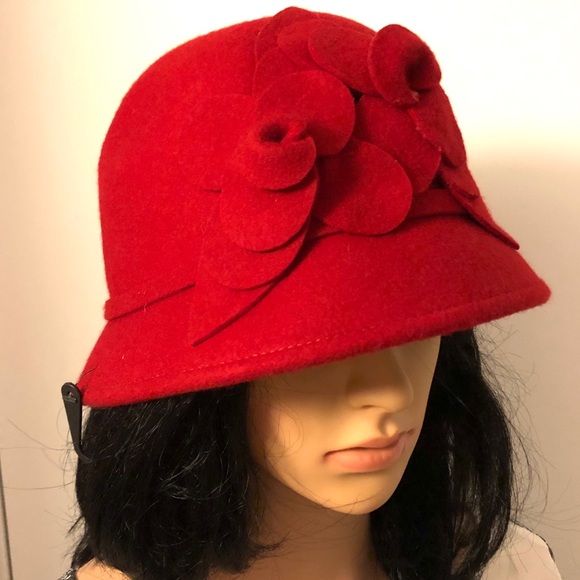 Apt. 9 red wool cloche hat